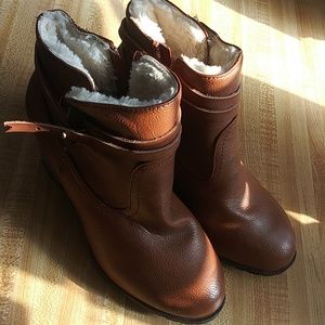 Bamboo brown boots, size 8,5